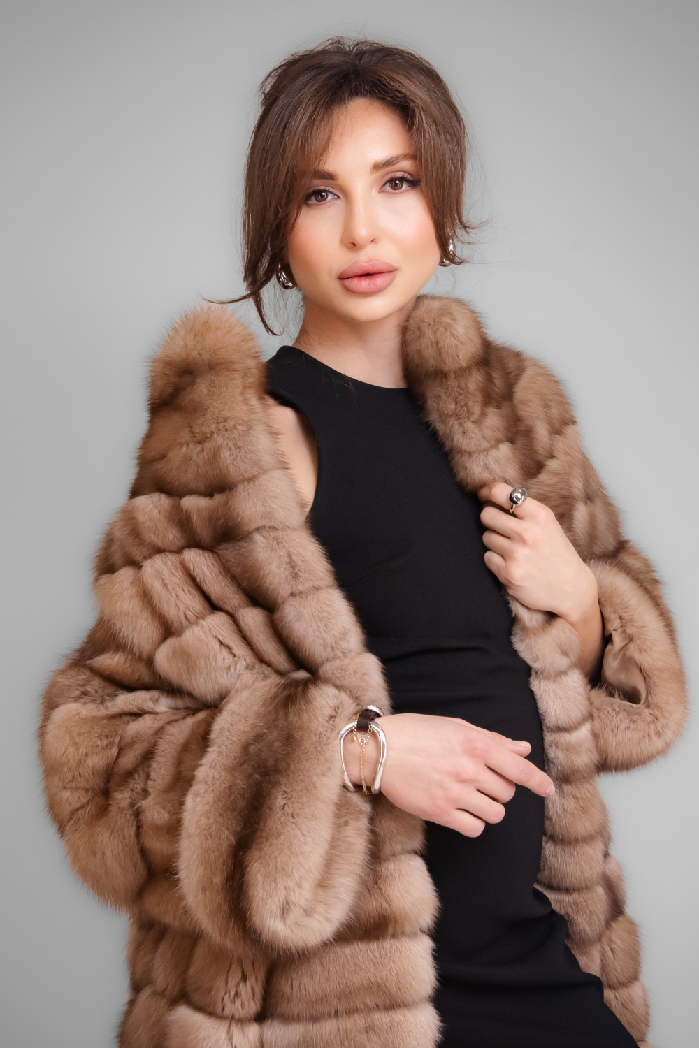 Бежевая соболиная шуба Avanti