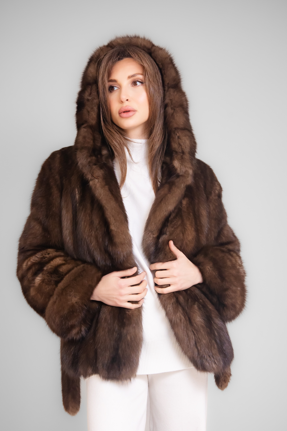 Коричневая соболиная шуба Lama c капюшоном