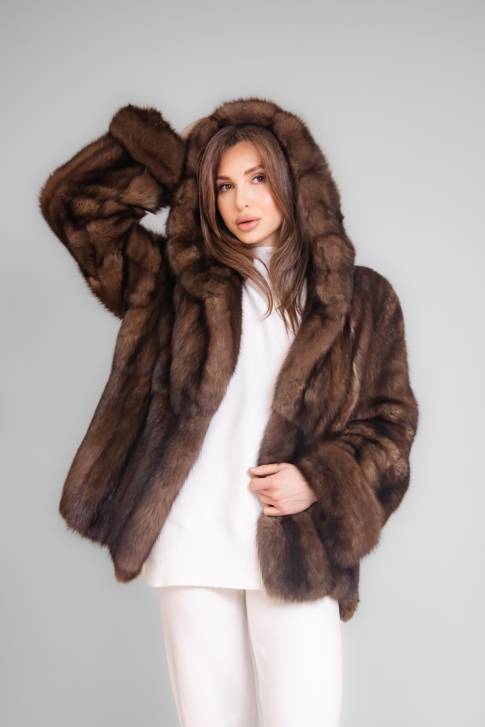 Коричневая соболиная шуба Lama c капюшоном