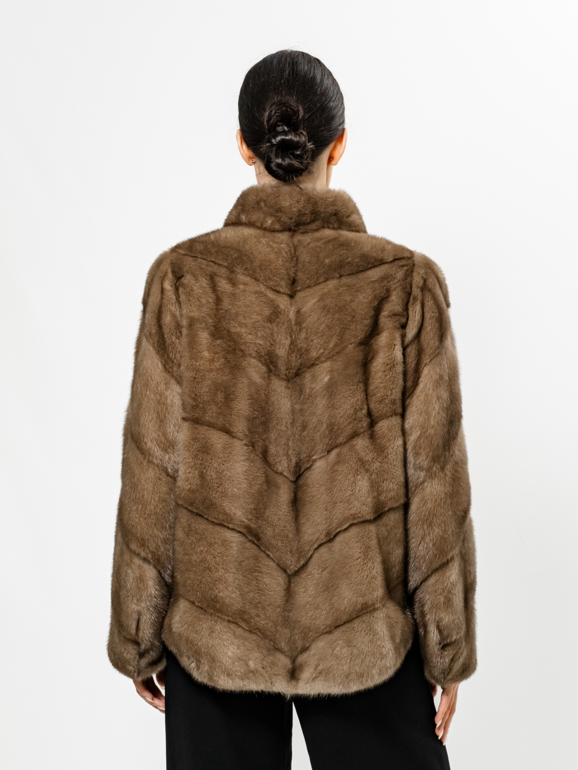 Короткая пастельная норковая шуба LAMA